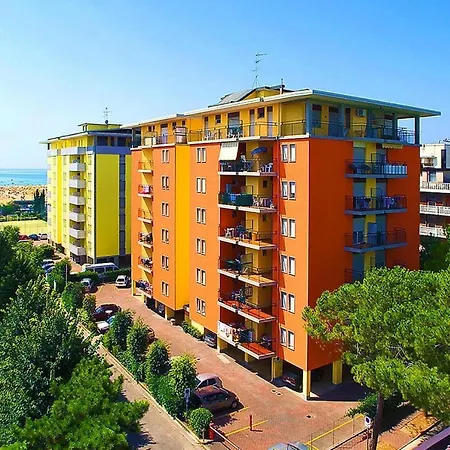 Apartments Aurora A B, Bibione Exterior photo